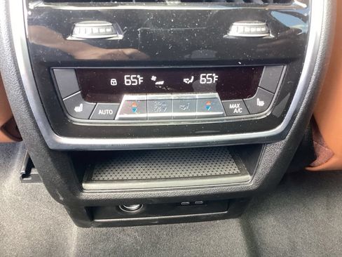 Used 2026 BMW X7 xDrive40i AWD/4WD image 19