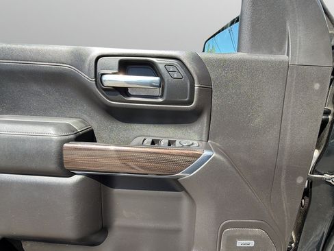 Used 2019 Chevrolet Silverado 1500 LT Trail Boss AWD/4WD image 28