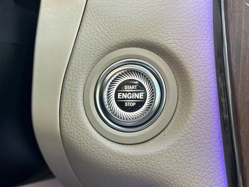 Used 2022 Mercedes-Benz GLC 300 4MATIC image 33