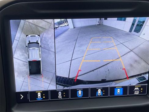 Used 2023 Chevrolet Silverado 2500 High Country w/ Z71 Off-Road Package image 29