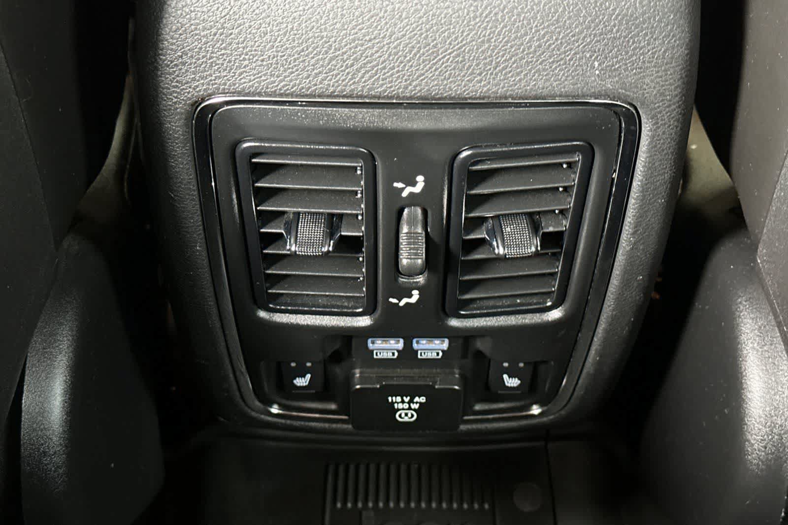 Used 2018 Jeep Grand Cherokee Trailhawk AWD/4WD image 16