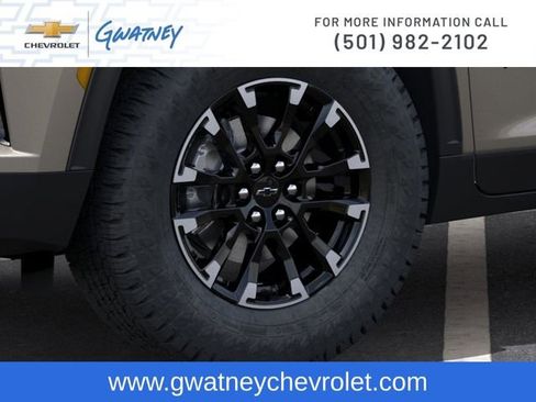 New 2026 Chevrolet Traverse Z71 w/ LPO, Floor Liner Package AWD/4WD image 9