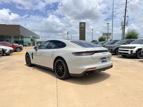 Used 2023 Porsche Panamera RWD image 8