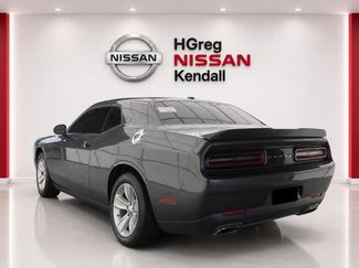 Used 2023 Dodge Challenger SXT RWD video 2