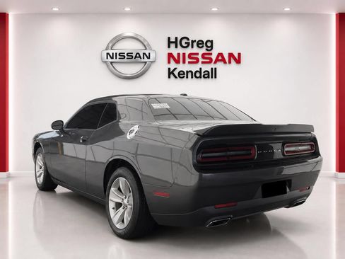Used 2023 Dodge Challenger SXT RWD image 2