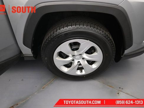 Used 2019 Toyota RAV4 LE w/ All Weather Liner Package AWD/4WD image 31