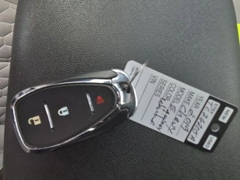 Used 2019 Chevrolet Equinox LS w/ LS Convenience Package image 21