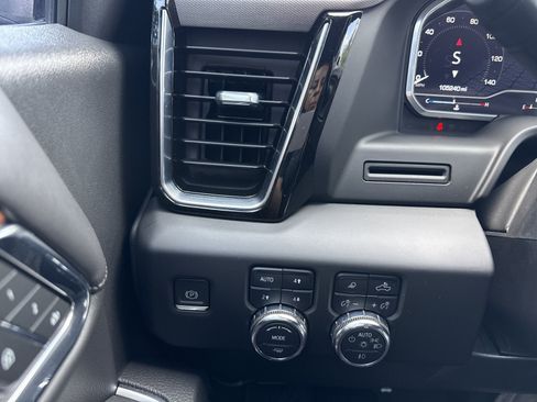 Used 2022 GMC Sierra 1500 Denali AWD/4WD image 31