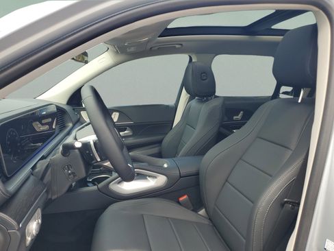 Certified 2026 Mercedes-Benz GLS 450 4MATIC image 18