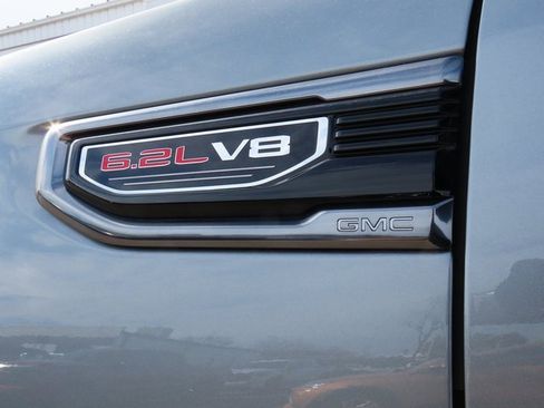 Used 2024 GMC Sierra 1500 AT4 w/ Technology Package image 21