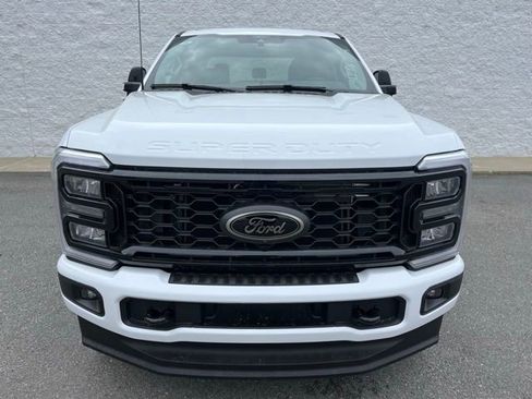 New 2026 Ford F250 Lariat w/ Black Appearance Package image 2