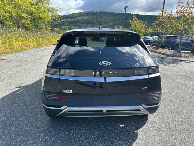 Certified 2024 Hyundai Ioniq 5 SE AWD/4WD image 4
