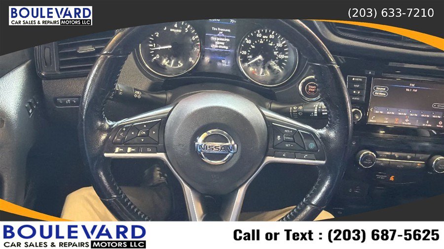 Used 2020 Nissan Rogue SV w/ Sun & Sound Touring Package AWD/4WD image 25