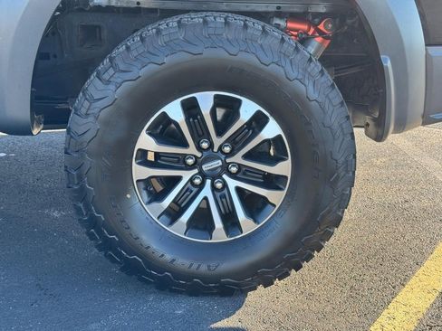 Used 2019 Ford F150 Raptor w/ Equipment Group 802A Luxury image 7