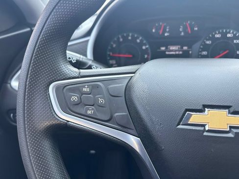 Used 2022 Chevrolet Malibu LT FWD image 16