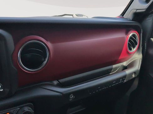 Used 2023 Jeep Wrangler Unlimited Rubicon image 22