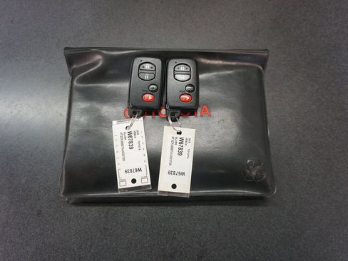Used 2010 Toyota Venza FWD image 14