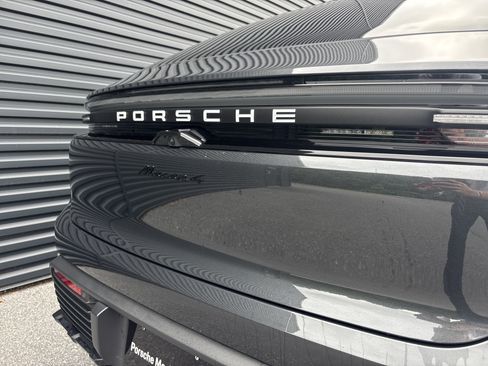 New 2025 Porsche Macan 4 Electric AWD/4WD image 45