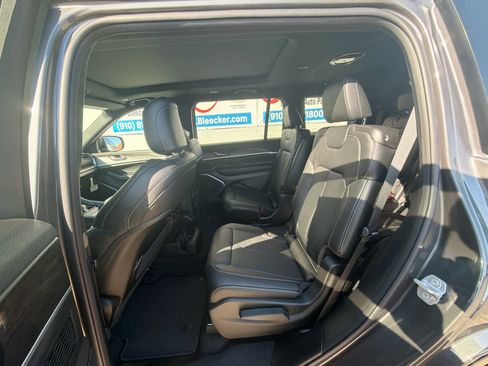 New 2026 Jeep Grand Cherokee L Limited AWD/4WD image 36