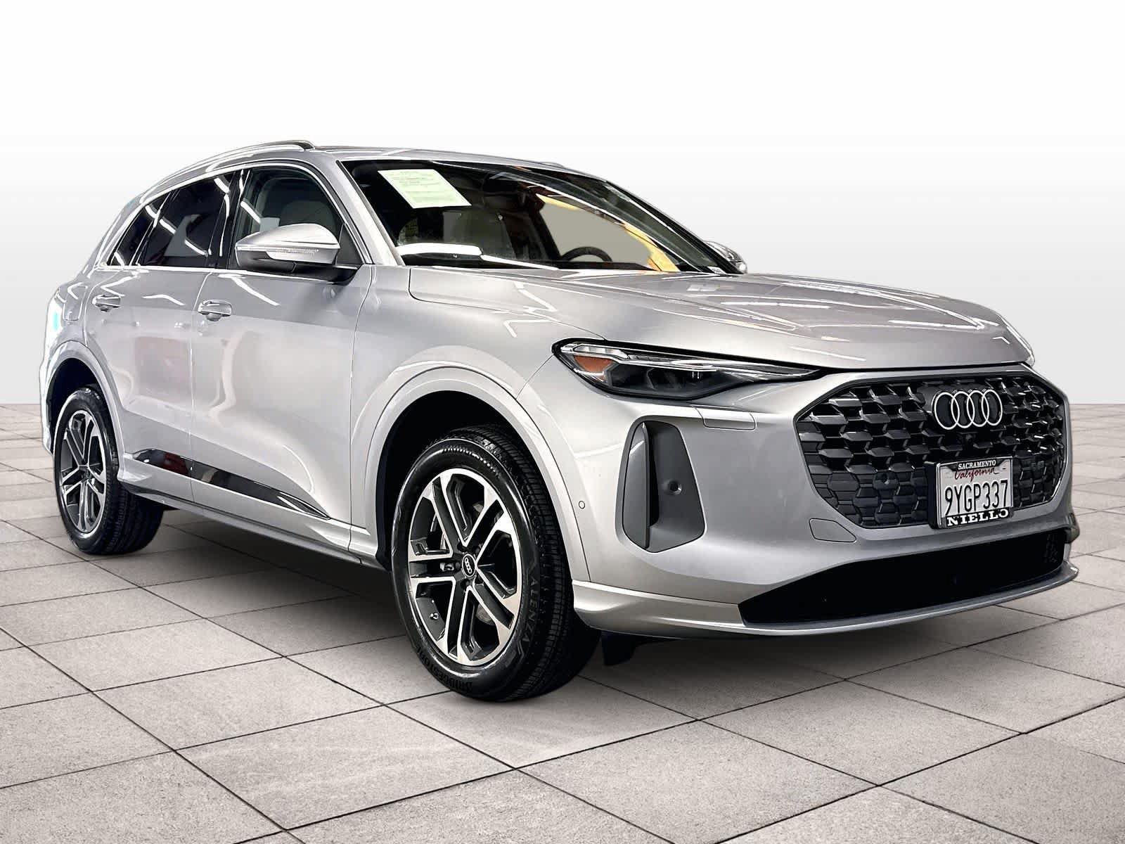 Certified 2025 Audi Q5 Premium Plus AWD/4WD image 2