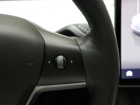 Used 2022 Tesla Model Y Performance image 45