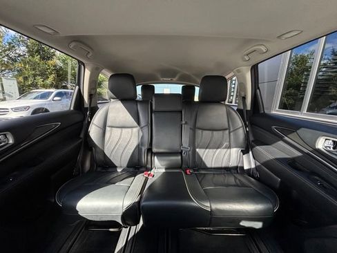 Used 2019 INFINITI QX60 Luxe w/ Essential Package image 84