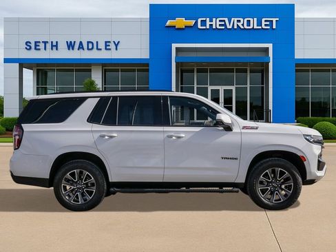 Used 2021 Chevrolet Tahoe Z71 w/ Luxury Package image 8