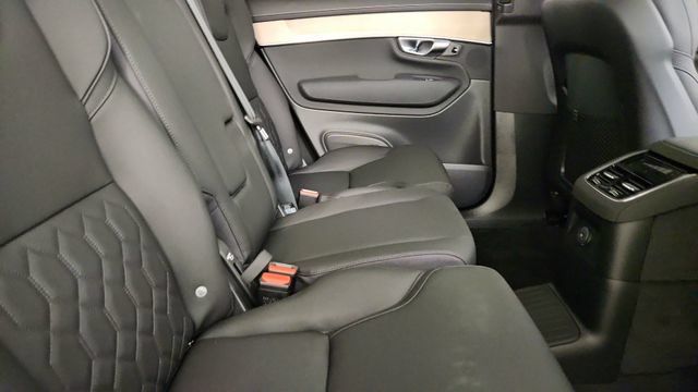 New 2026 Volvo XC90 T8 Core w/ Protection Package Premier AWD/4WD image 33