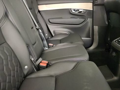 New 2026 Volvo XC90 T8 Core w/ Protection Package Premier AWD/4WD image 33