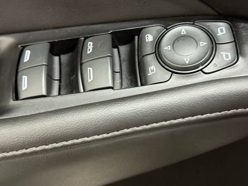 Used 2023 Buick Enclave Avenir w/ Avenir Technology Package AWD/4WD image 35
