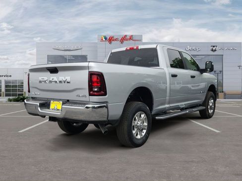 New 2026 RAM 2500 Big Horn AWD/4WD image 5