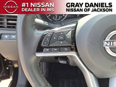 Certified 2025 Nissan Altima 2.5 SL FWD image 13