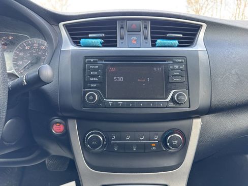 Used 2015 Nissan Sentra SV image 18