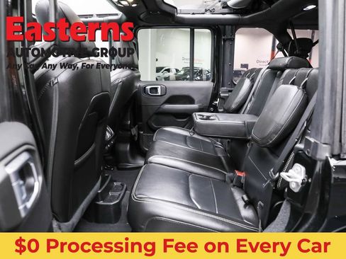 Used 2021 Jeep Wrangler Unlimited Sahara w/ Cold Weather Group AWD/4WD image 24