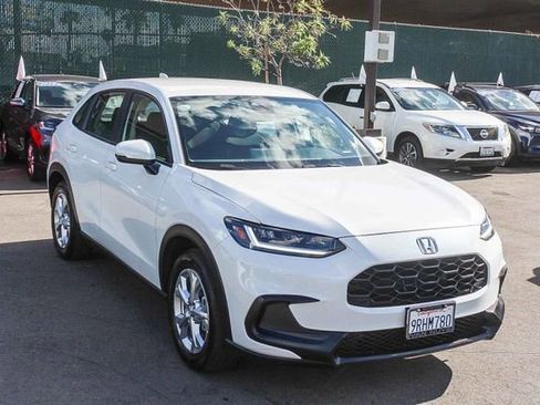 Used 2025 Honda HR-V LX image 3