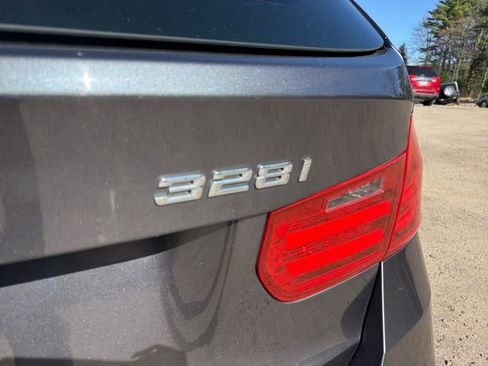 Used 2015 BMW 328i xDrive Wagon AWD/4WD image 9