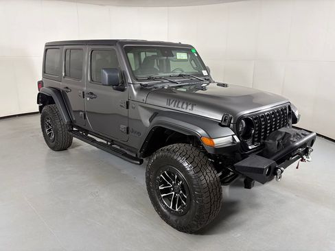 Used 2024 Jeep Wrangler Unlimited Sport AWD/4WD image 2
