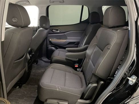 Certified 2023 GMC Acadia SLE w/ LPO, Floor Liner Package image 28