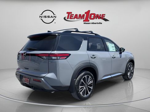 New 2026 Nissan Pathfinder Platinum FWD image 7