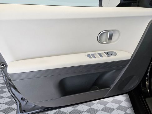 Certified 2024 Hyundai Ioniq 5 SE image 10