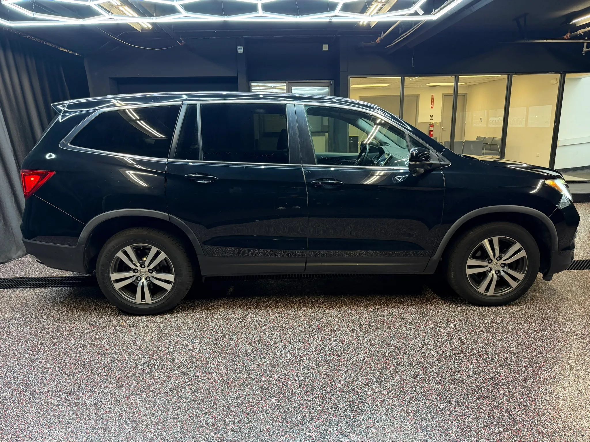 Used 2016 Honda Pilot EX-L image 9