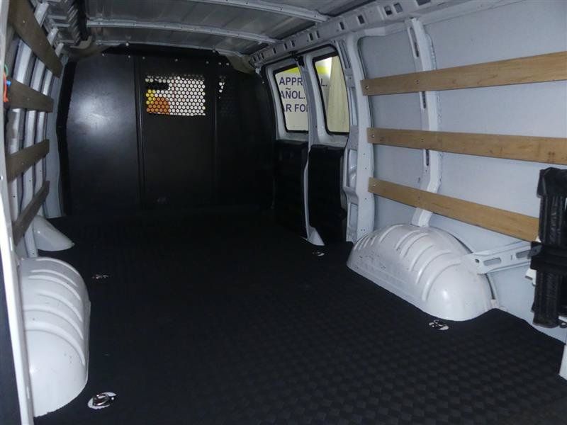 Used 2024 GMC Savana 2500 w/ Driver Convenience Package RWD image 18