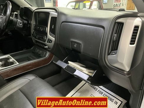 Used 2018 GMC Sierra 1500 SLT AWD/4WD image 40