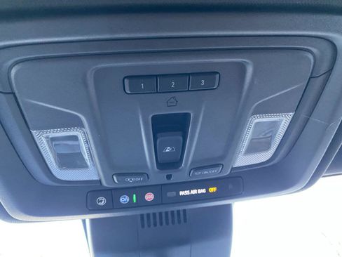 Used 2024 Chevrolet Silverado 1500 High Country w/ Technology Package image 30