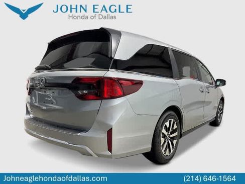 New 2026 Honda Odyssey EX-L image 3