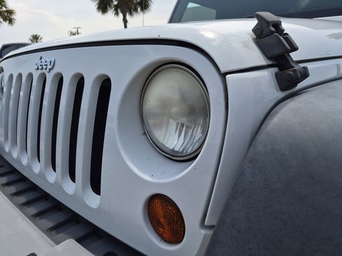 Used 2013 Jeep Wrangler Sport w/ Connectivity Group AWD/4WD image 10
