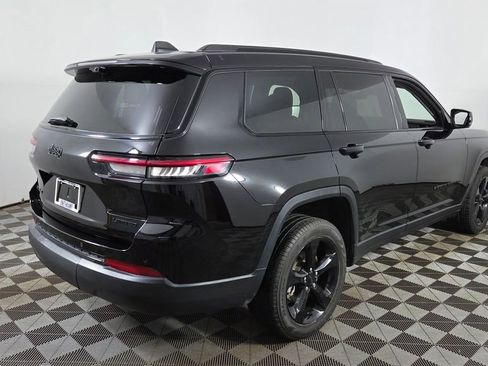 Used 2023 Jeep Grand Cherokee L Limited w/ Luxury Tech Group II AWD/4WD image 8