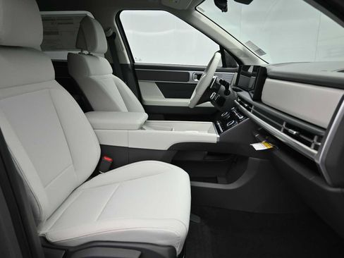 New 2026 Hyundai Santa Fe SE image 11