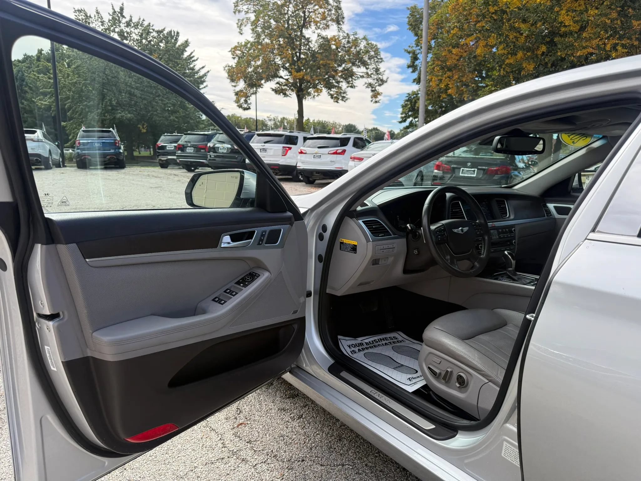 Used 2015 Hyundai Genesis 3.8 w/ Option Group 03 AWD/4WD image 9