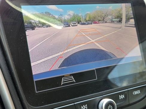 Used 2025 Chevrolet Malibu LT FWD image 32
